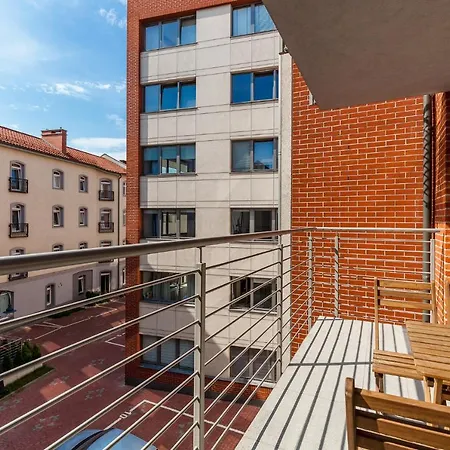 Happy Tartaczna Iii *