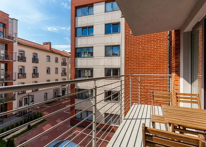 Happy Tartaczna Iii *